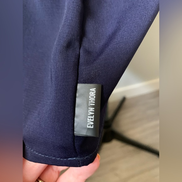 Navy blue and floral print dress - Picture 8 of 10